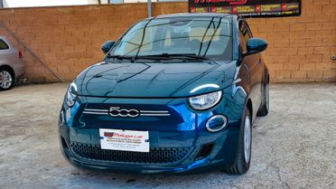 Fiat 500 500e Berlina 42 kWh Passion