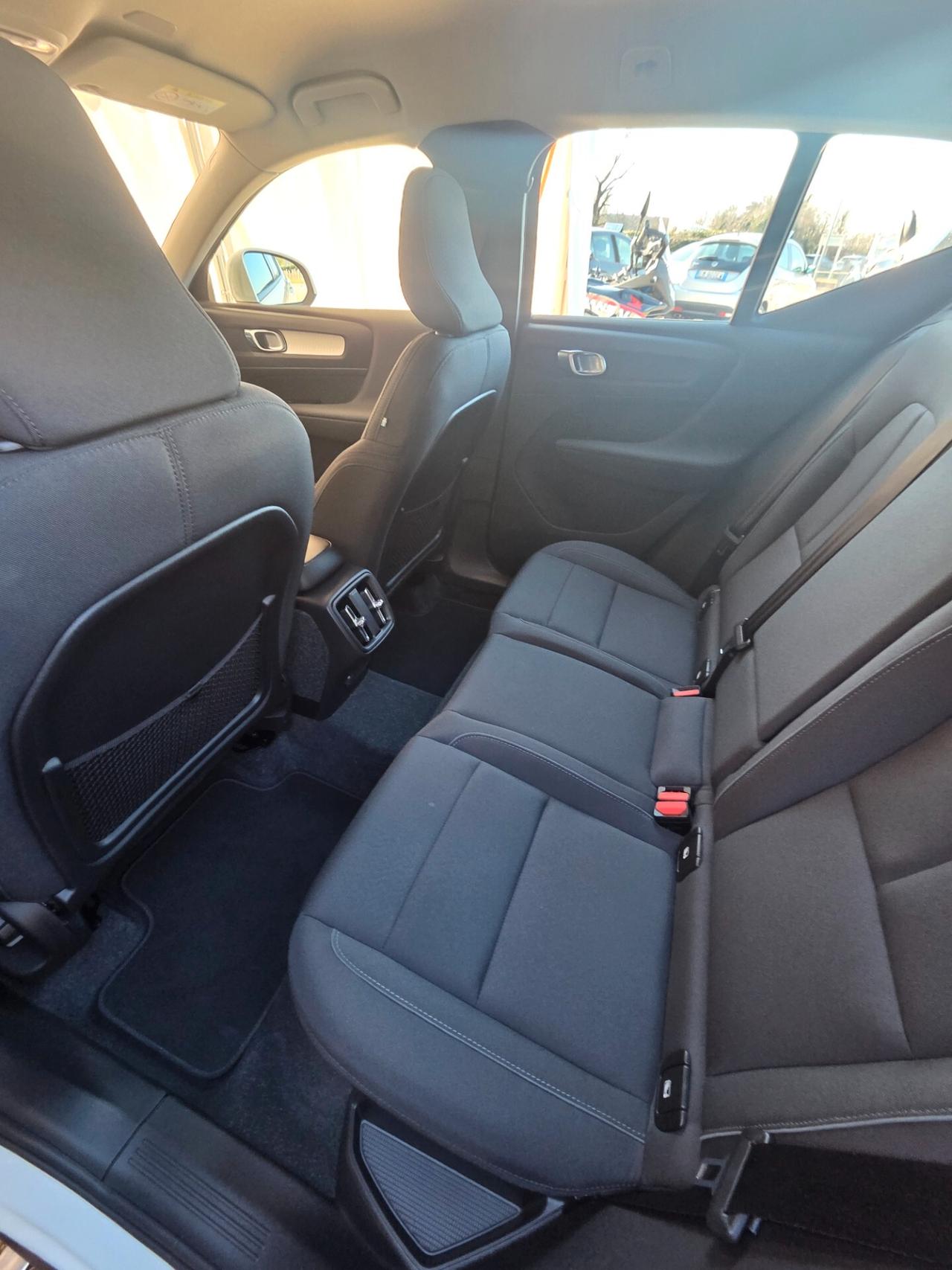 Volvo XC40 T2 Business FINANZIABILE