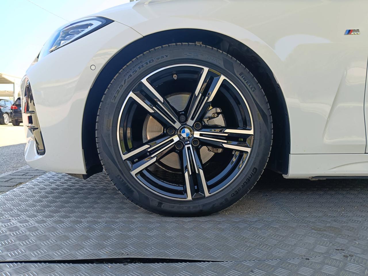 BMW Serie 4 G23 2020 Cabrio - 420d Cabrio mhev 48V Msport auto