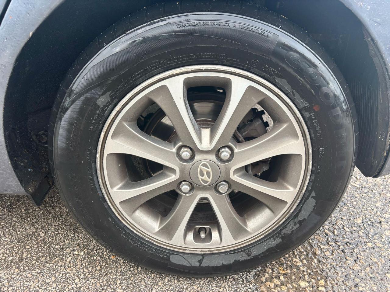 Hyundai i10 CAMBIO AUTOMATICO / GPL