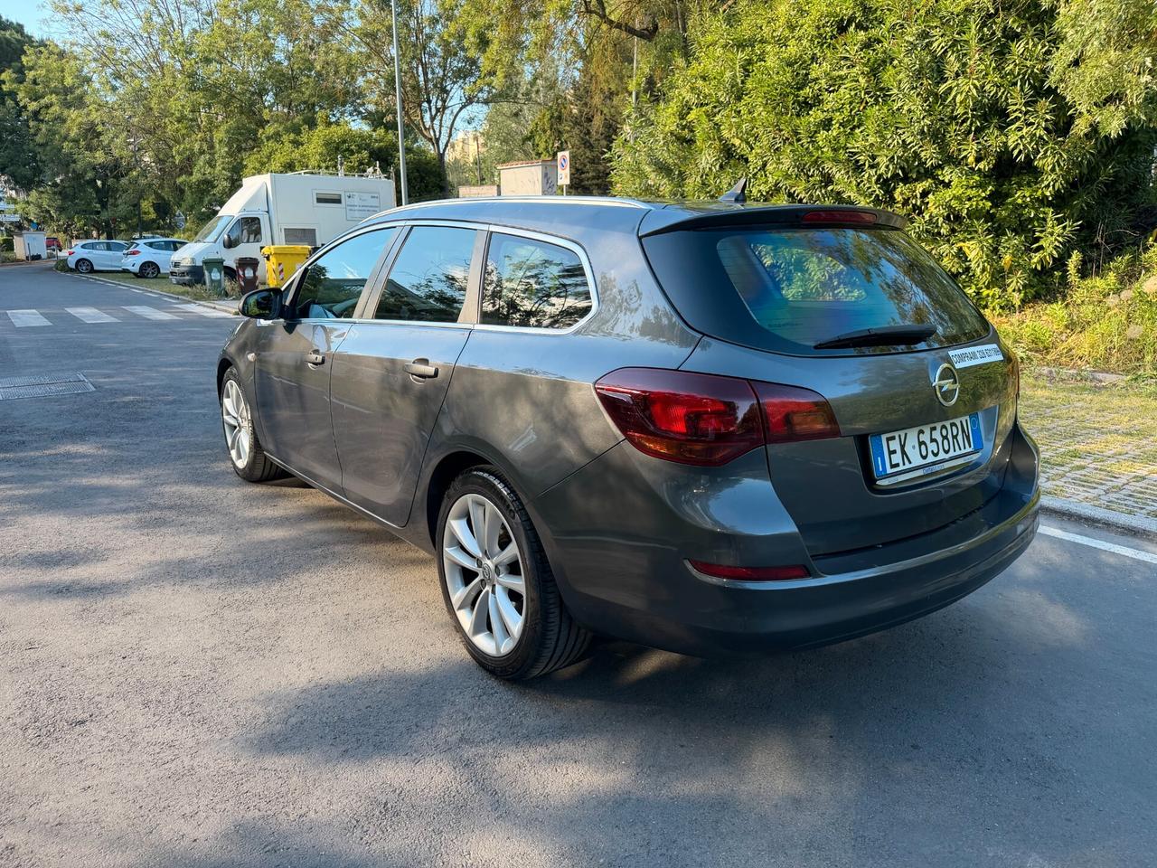 Opel Astra 1.7 CDTI 110CV Cosmo OK NEOPATENTATI