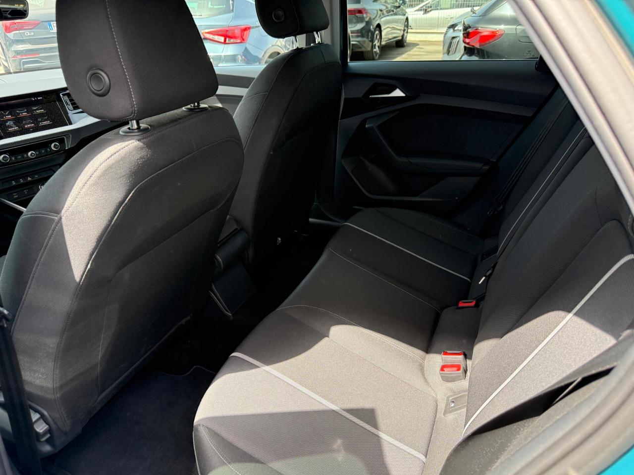 Audi A1 Citycarver 30 TFSI S-tronic Admired