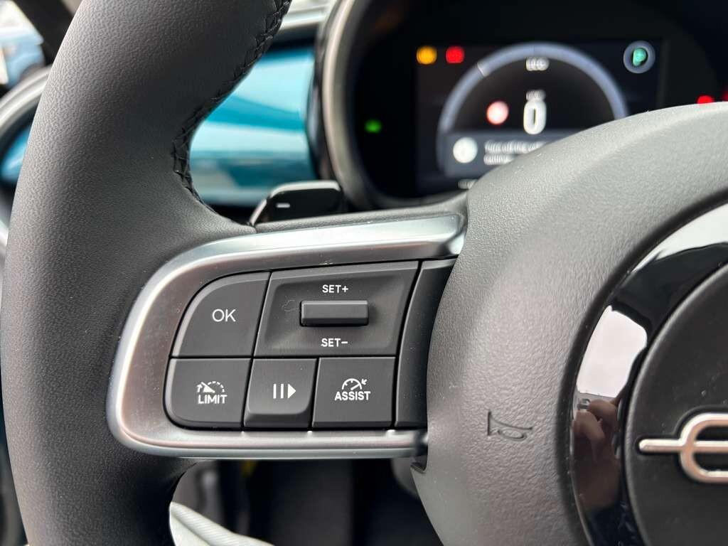 Fiat 600 Hybrid 110 CV DCT MHEV Icon 2025 KM 0 IVA ESPOSTA Tua a soli 209 Euro al mese