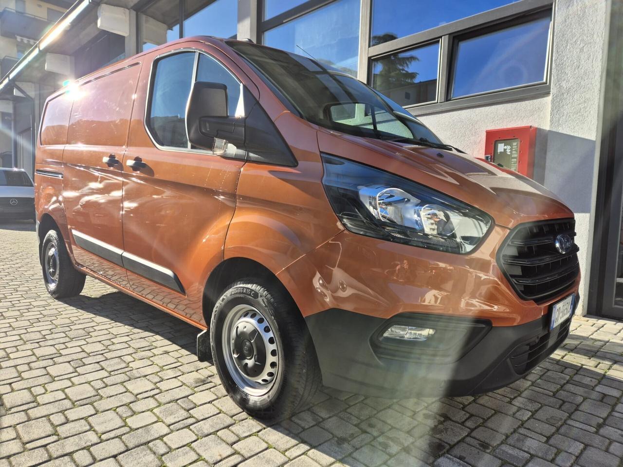 Ford Transit Custom 280 2.0 EcoBlue SOLO KM 9.000!