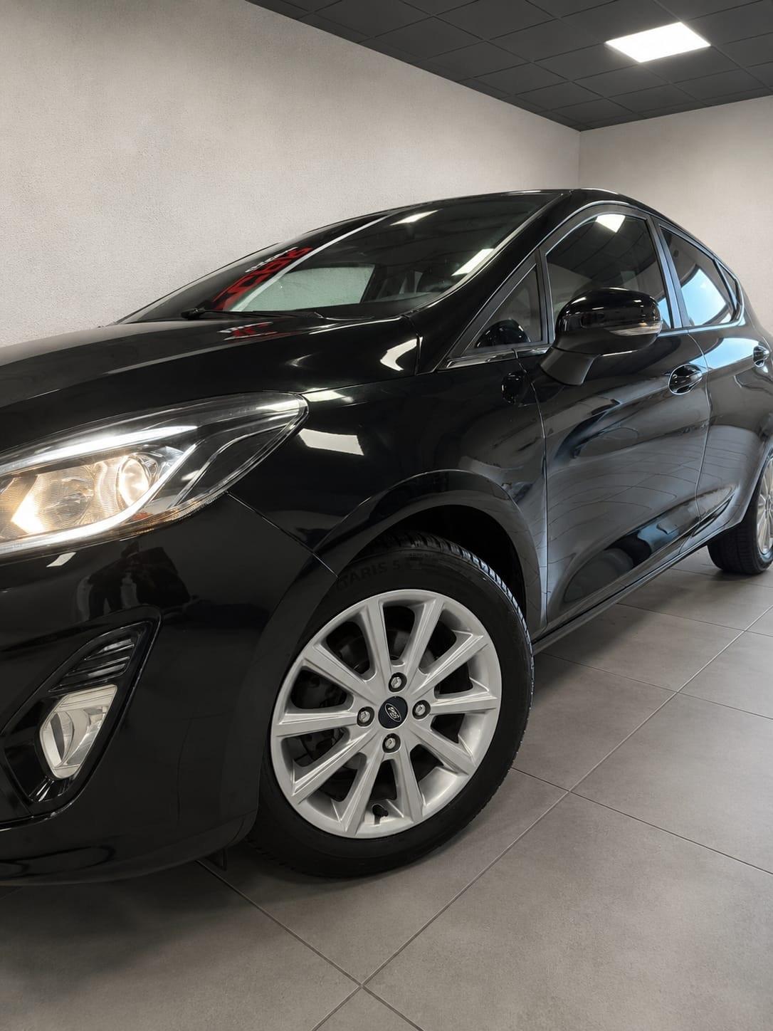 Ford Fiesta 1.5 EcoBlue 5 porte Vignale