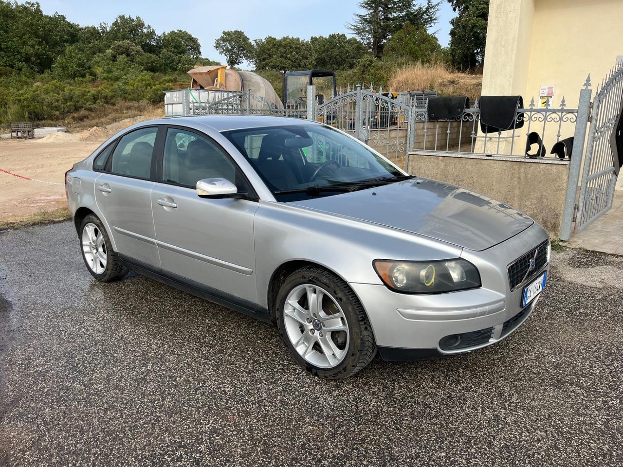 Volvo s40