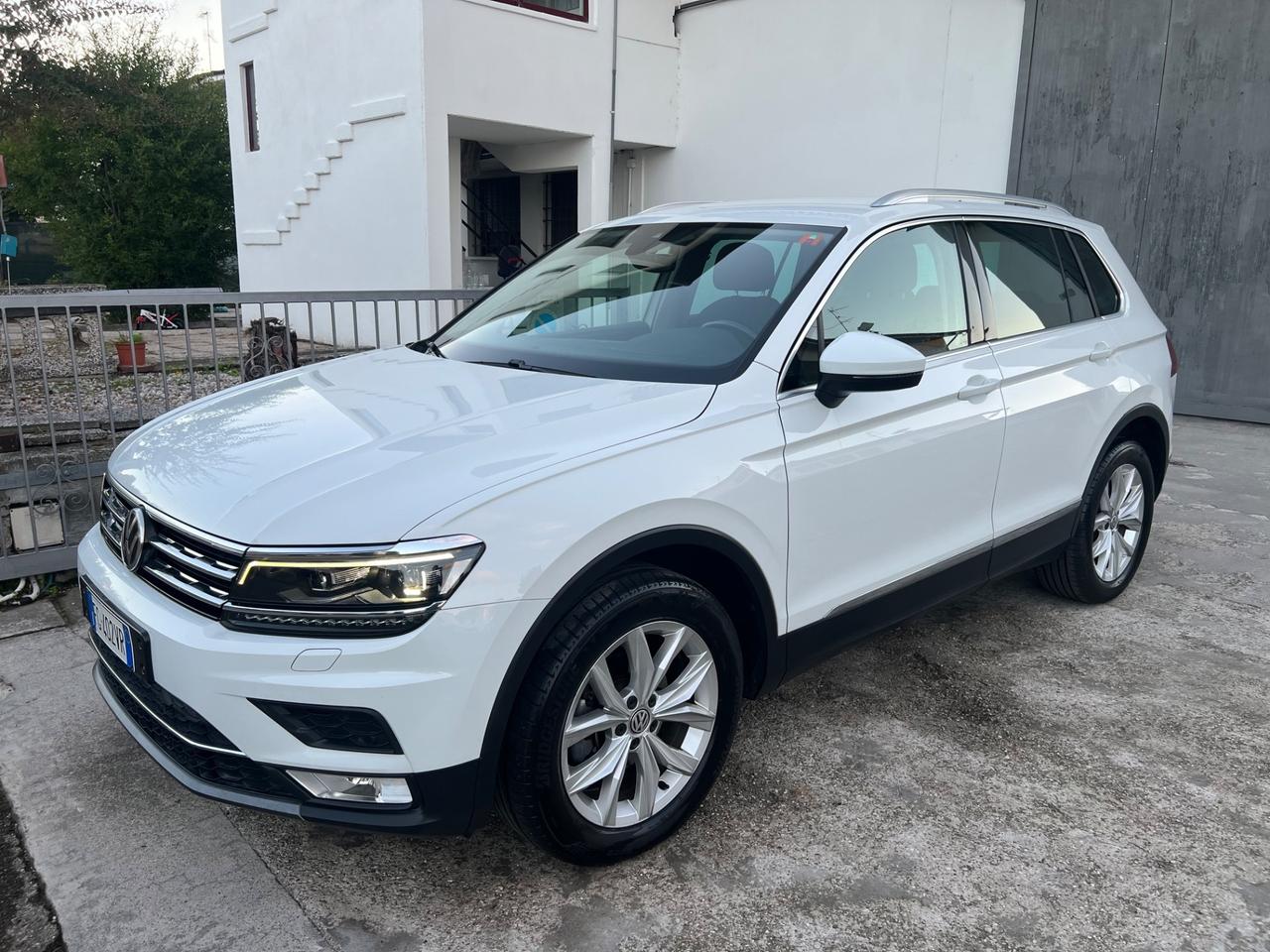 Volkswagen Tiguan 2.0 TDI DSG 4MOTION FULL OPT