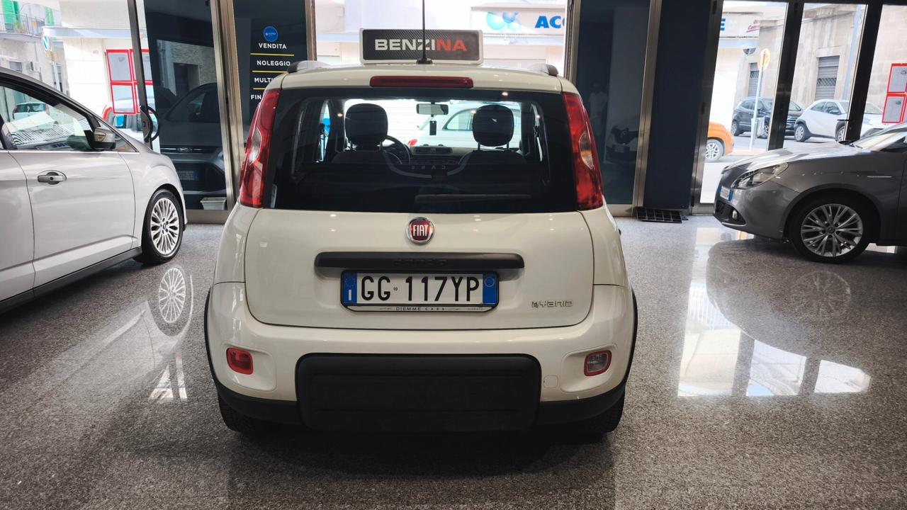 Fiat Panda 1.0 FireFly S&S Hybrid City CROSS 2021