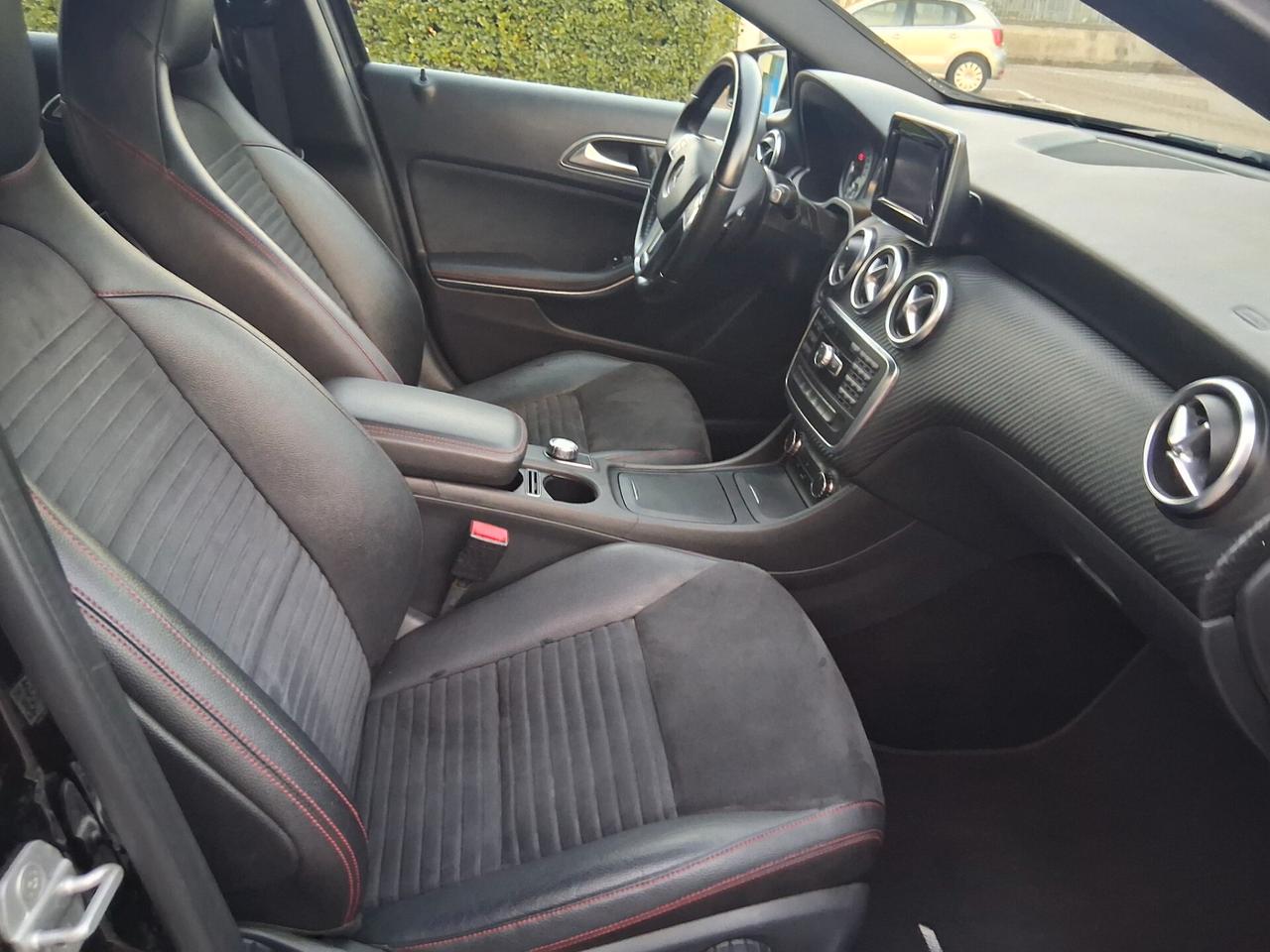 CELL 320 147 1147 WUATSAPP WUATSAPP 3276540940 A 160 CDI Automatic Dark Night Edition