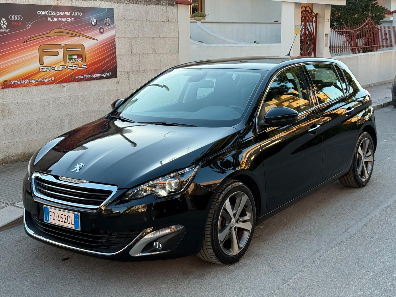 Peugeot 308 BlueHDi EAT6 Allure NAVI PELLE LED