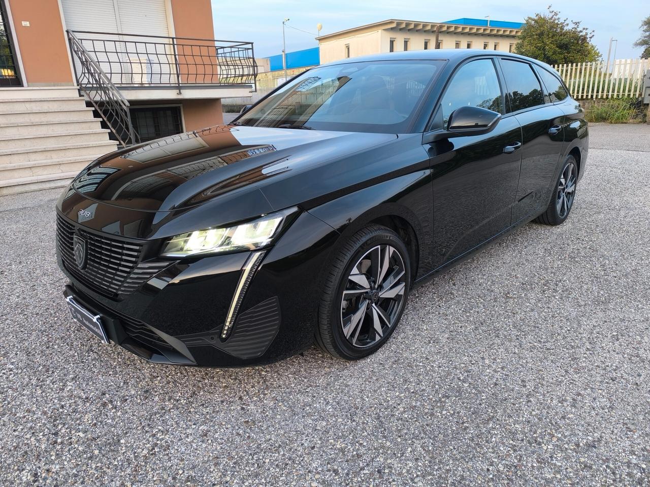 Peugeot 308 BlueHDi 130 S&S EAT8 SW Allure Pack