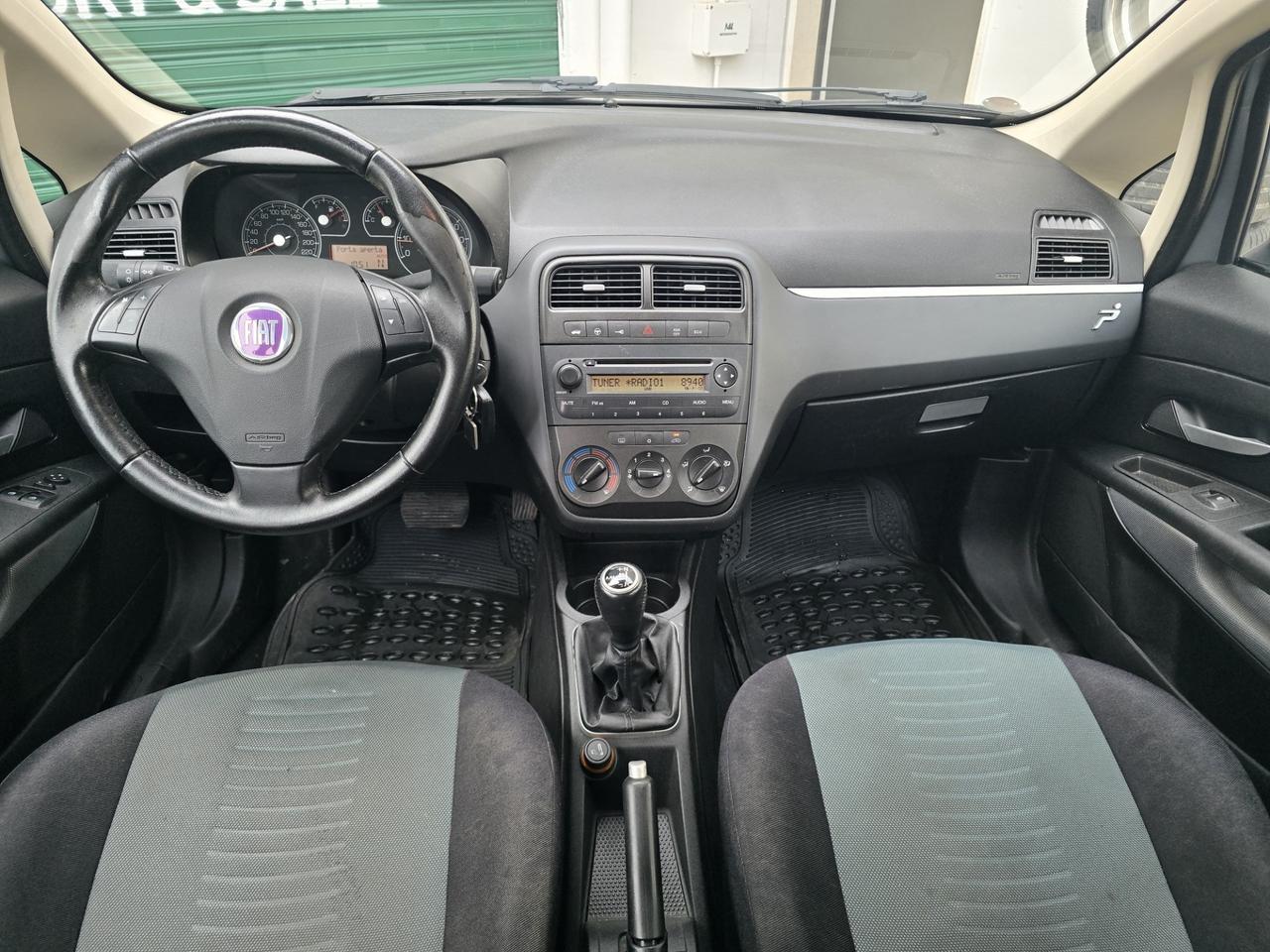 Fiat Grande Punto 1.4 5 porte AUTOMATICA