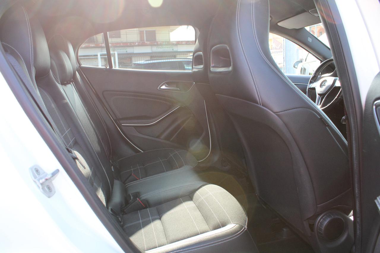 Mercedes-benz GLA 200 GLA 200 CDI Automatic 4Matic Sport
