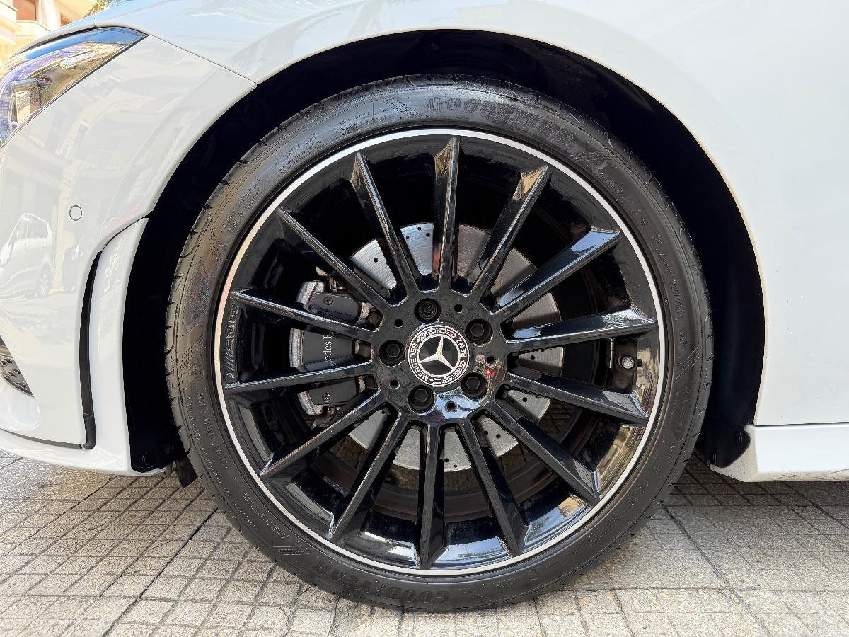 Mercedes CLA 200d Premium AMG Night Edition 150CV