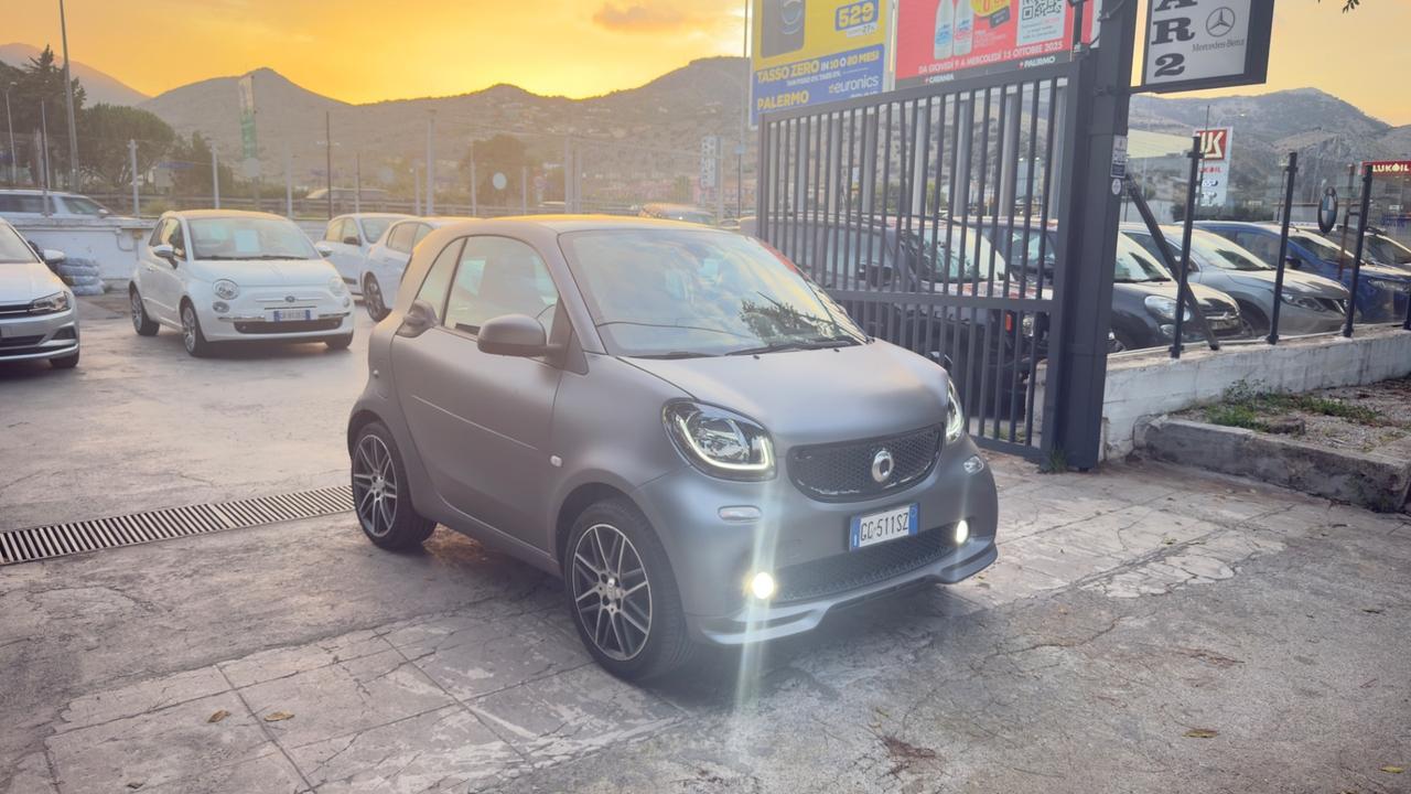 Smart ForTwo 90 0.9 Turbo Allestimento Brabus