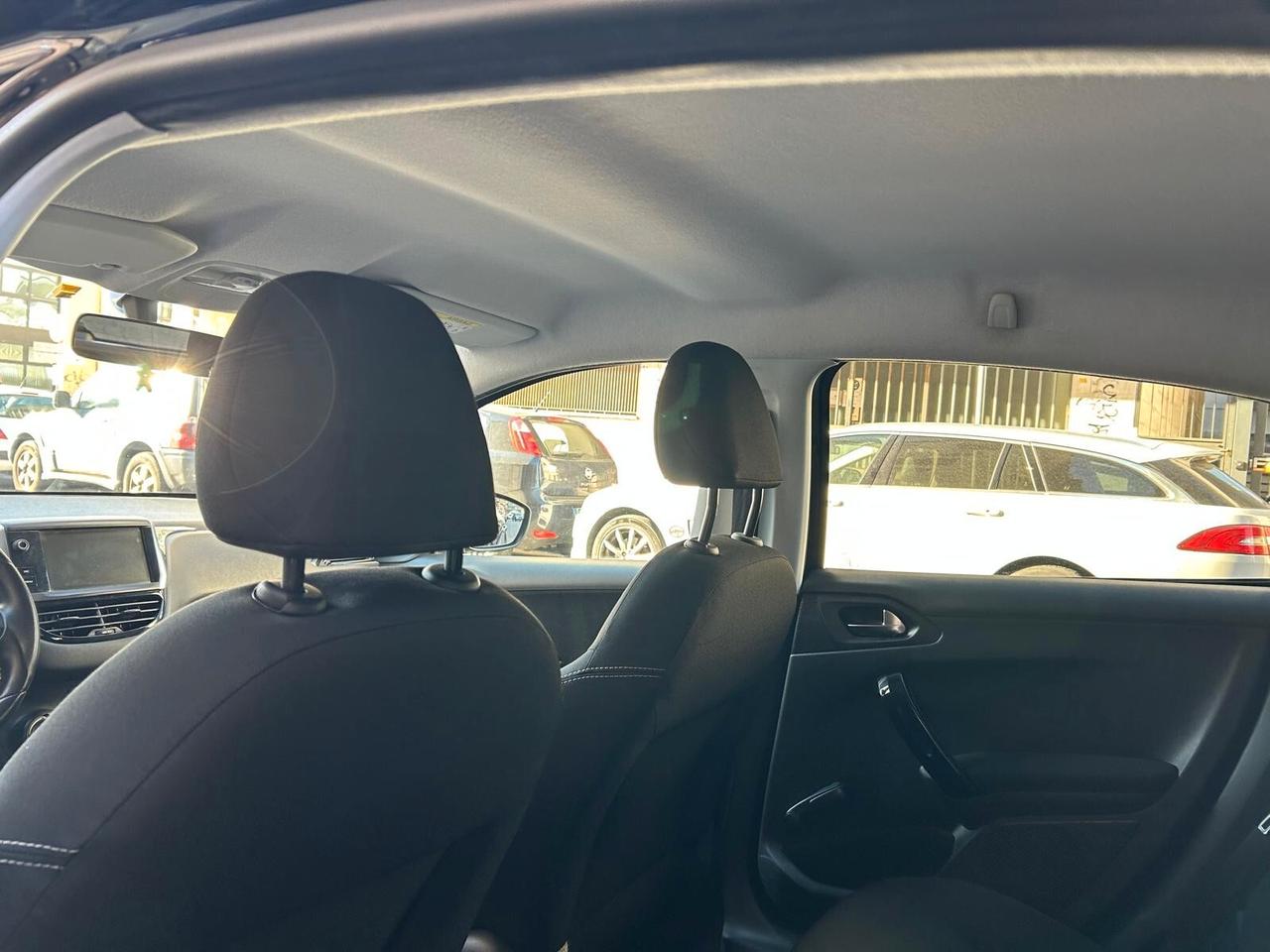 Peugeot 208 BlueHDi 75 Allure