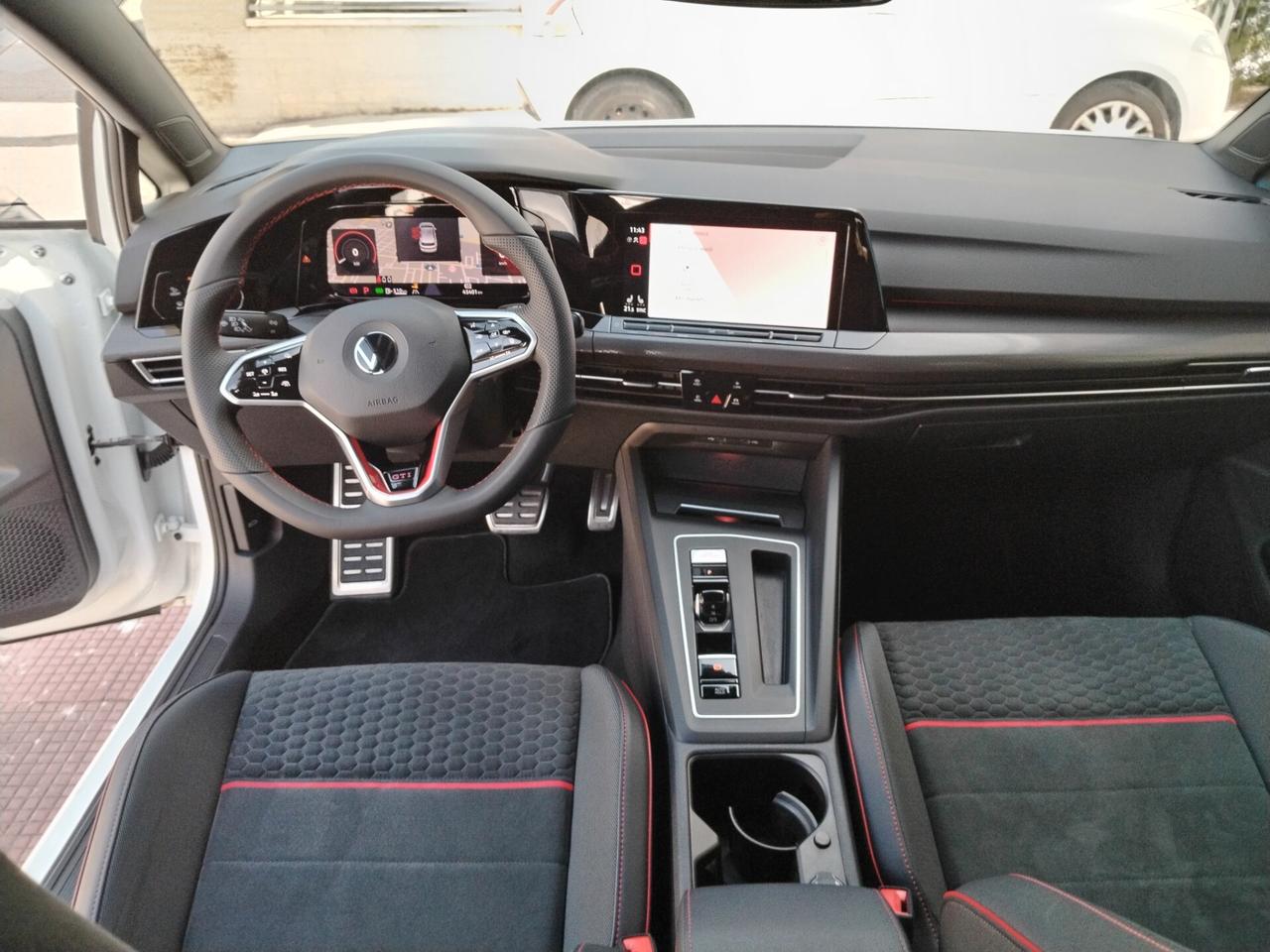 Volkswagen Golf GTI Golf 2.0 TSI GTI DSG