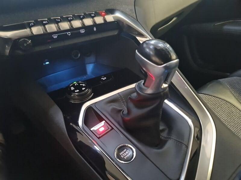 Peugeot 3008 BlueHDI 130 S&S Allure