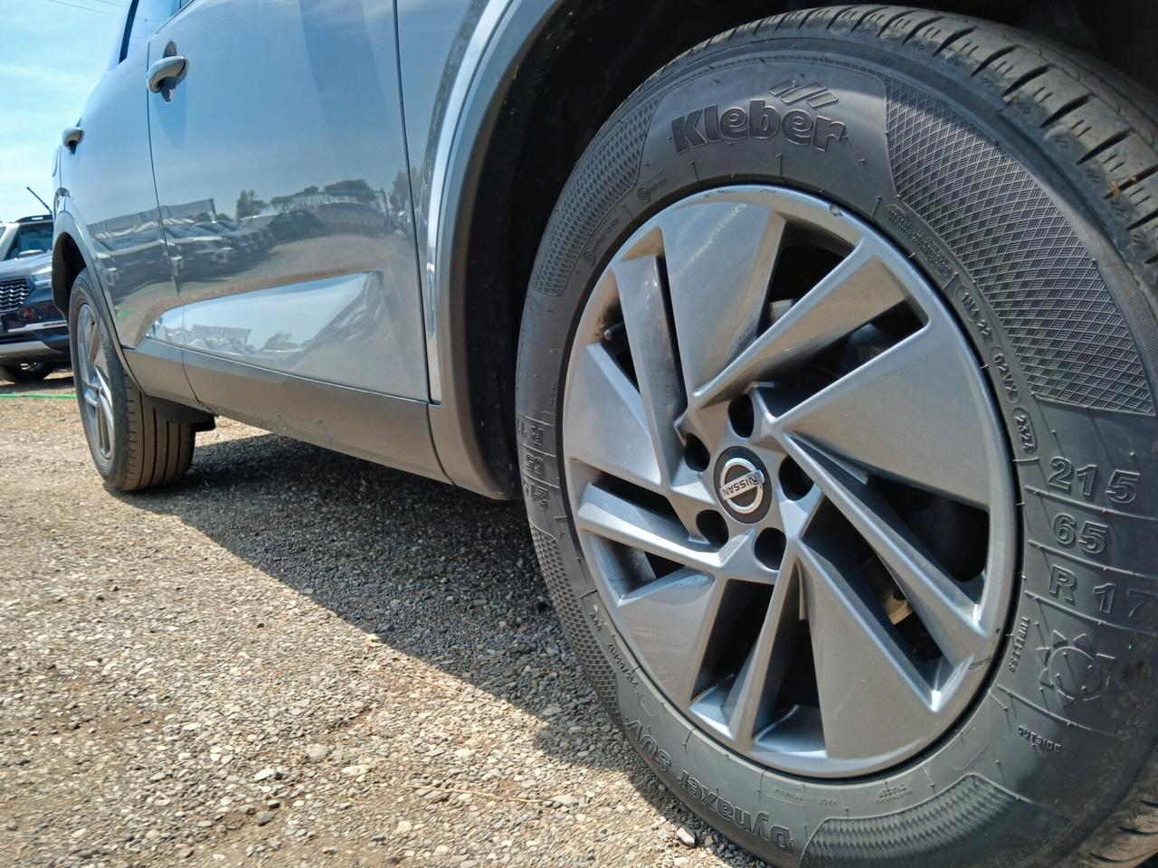Nissan Qashqai MHEV 140 CV Business