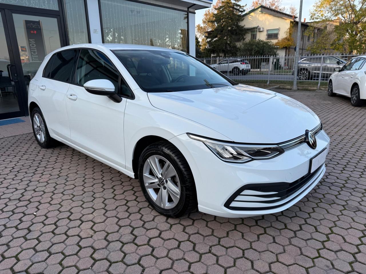 Volkswagen Golf 1.0 TSI EVO Life OK NEOPATENTATI