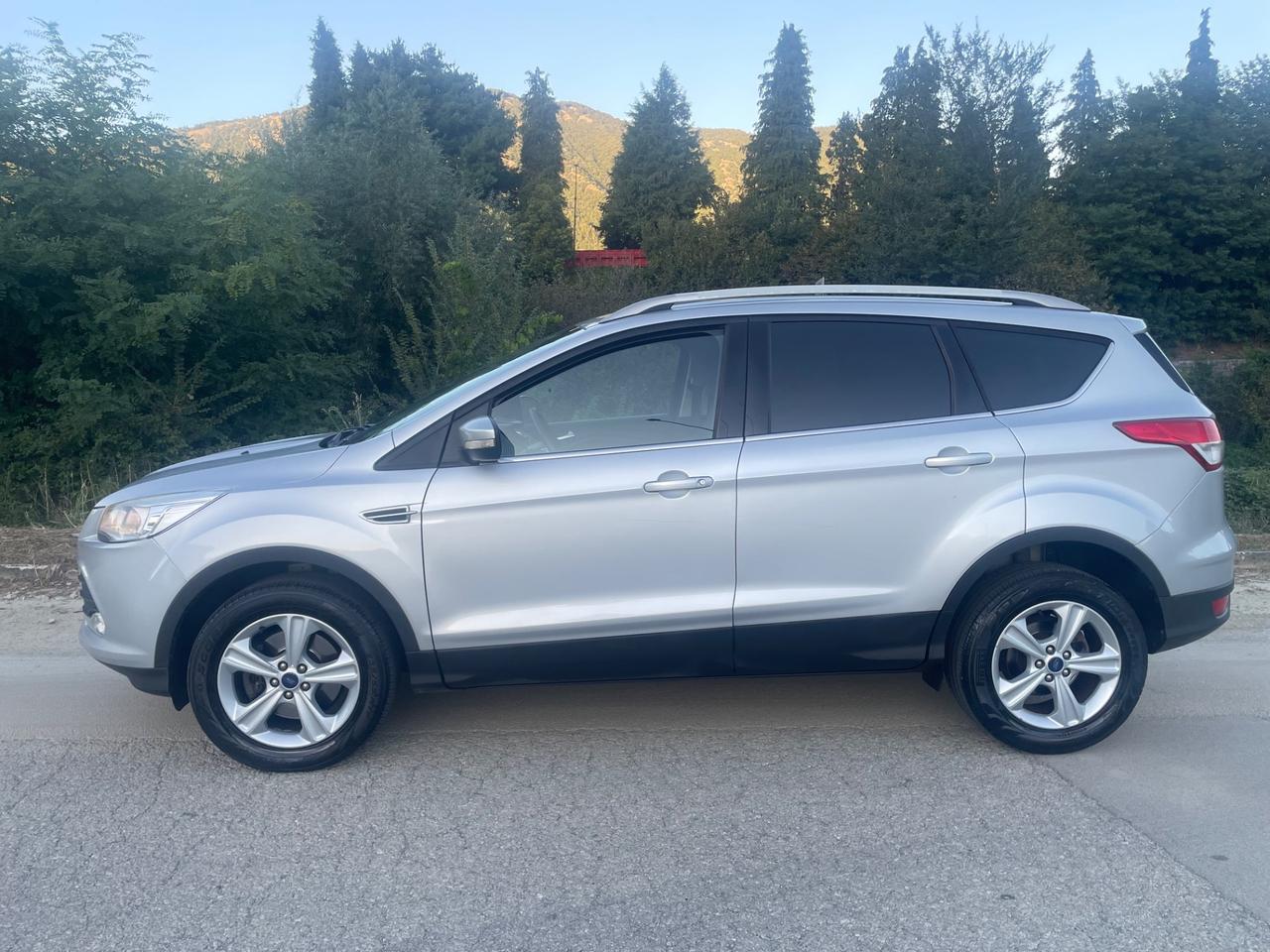 Ford Kuga 2.0 TDCI 120 CV S&S 2WD Titanium
