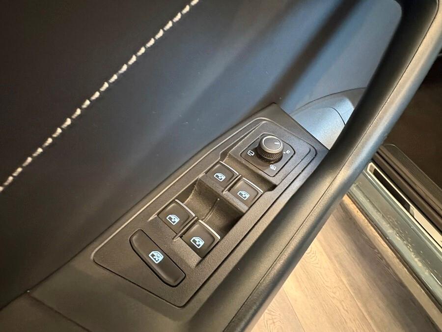 Volkswagen T-Roc 2.0 TDI SCR 150 CV DSG R-Line