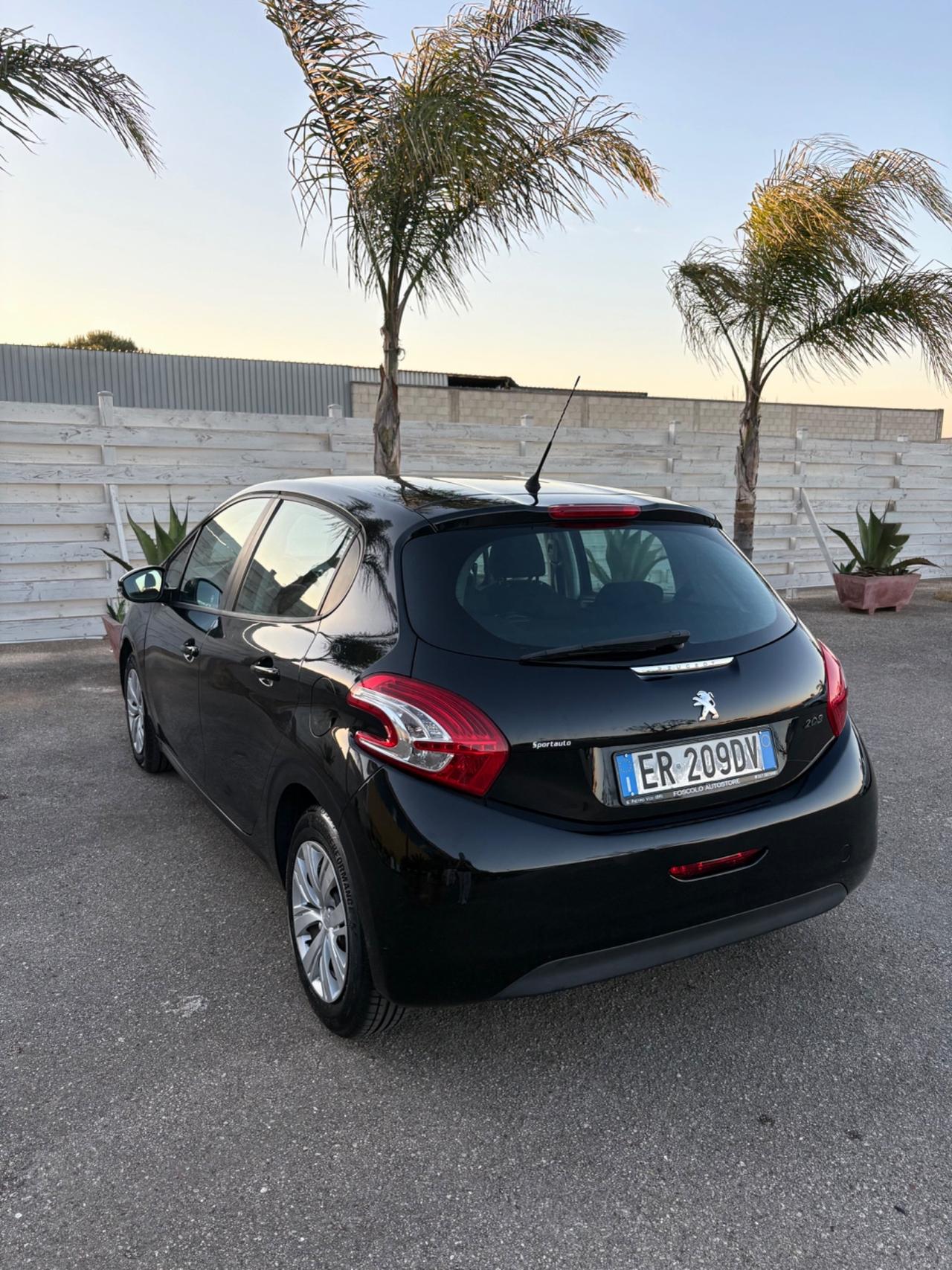 Peugeot 208 1.4 HDi 5 porte tagliando e cinghia ok