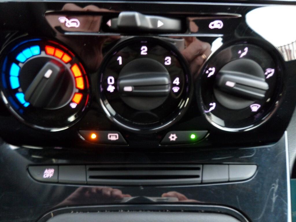 LANCIA YPSILON 1.0 FIREFLY S&S HYBRID GOLD - CarPlay-Park-Led