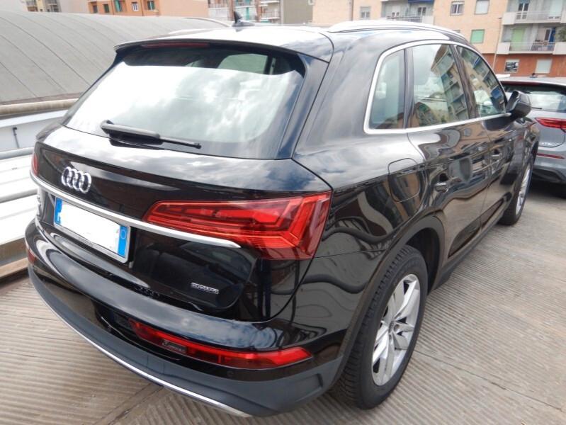 Audi Q5 40 TDI 204 CV quattro S tronic Business Sport