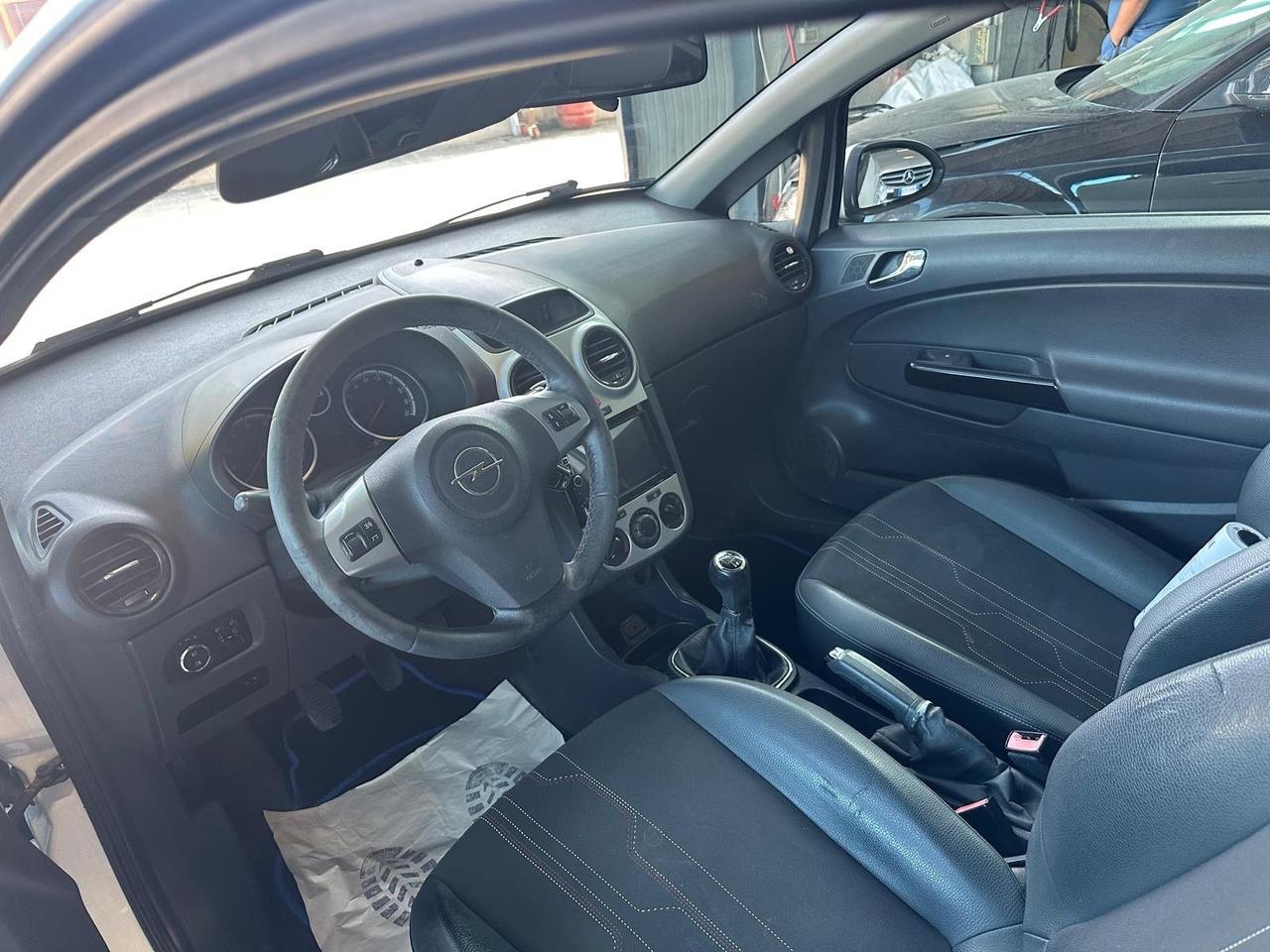 Opel Corsa 1.2 3 porte Edition