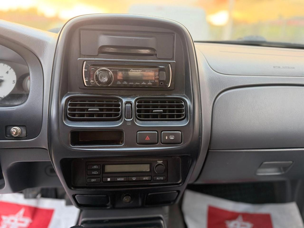 Nissan king cab 2.5 133cv 2 porte