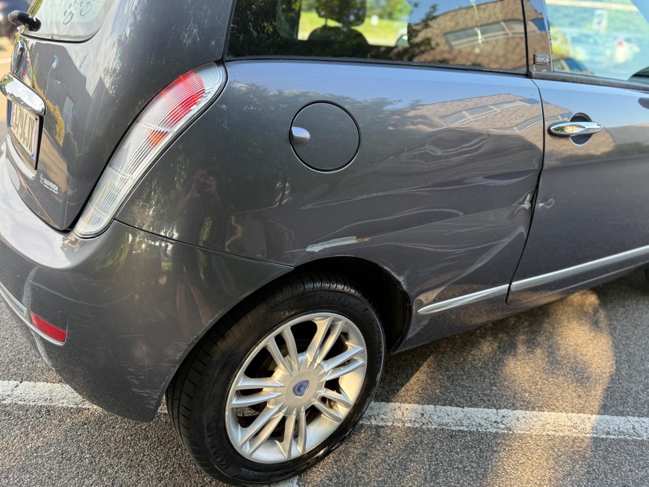Lancia Ypsilon 1.2 69 CV Unyca