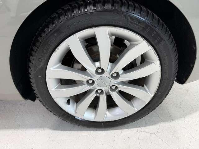 Kia Carens 7 Posti Tetto Navigatore 4 Stagioni