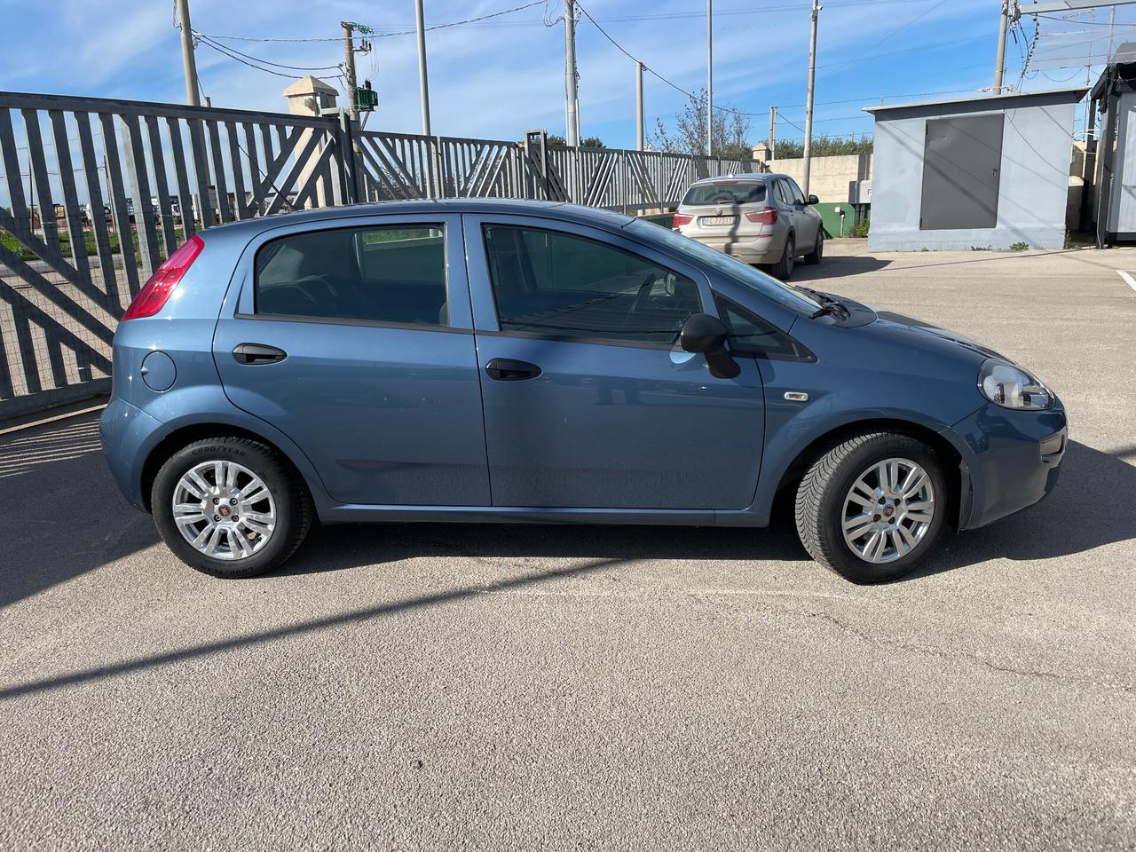 Fiat Punto 1.3 MJT II S&S 95 CV 5 porte Street