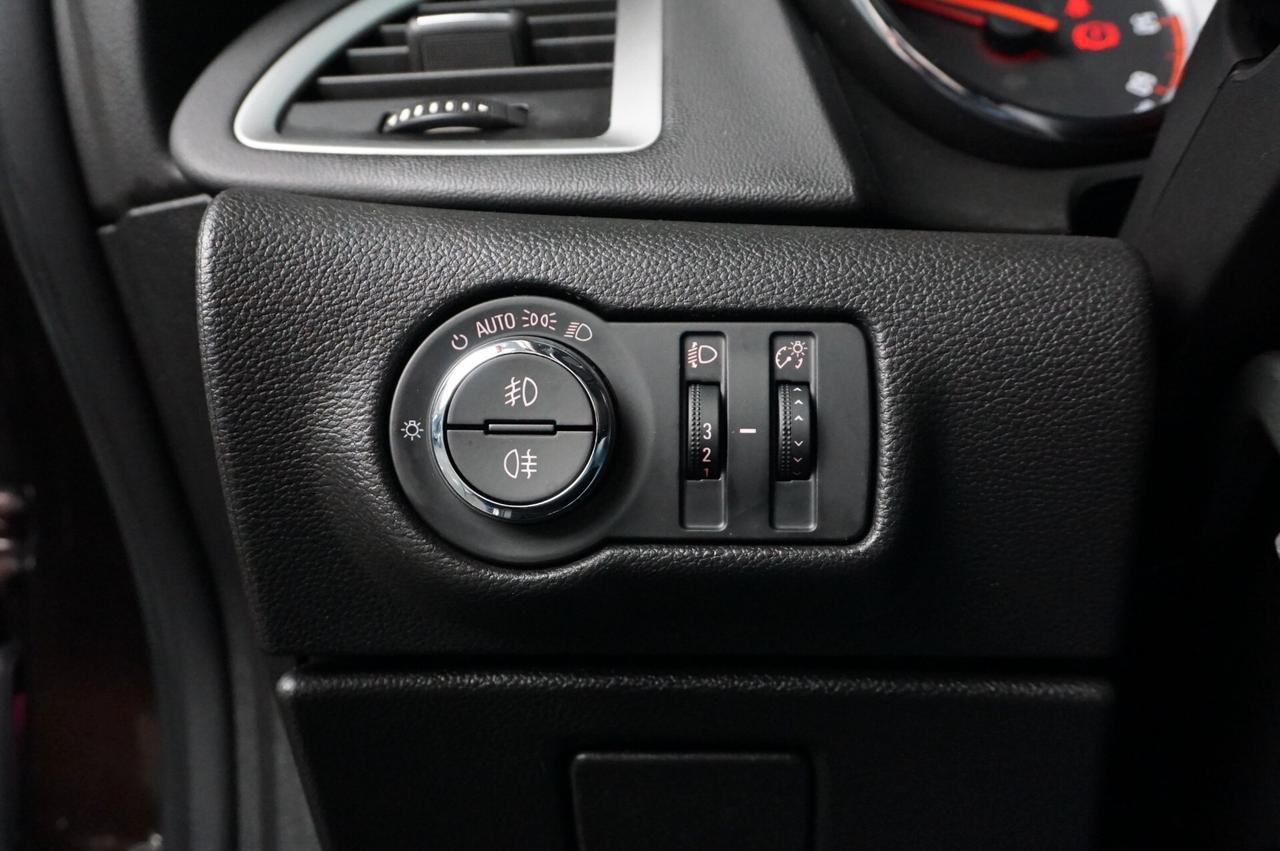 Opel Astra 1.6 CDTI 136CV EcoFLEX S&S Sports Tourer Cosmo