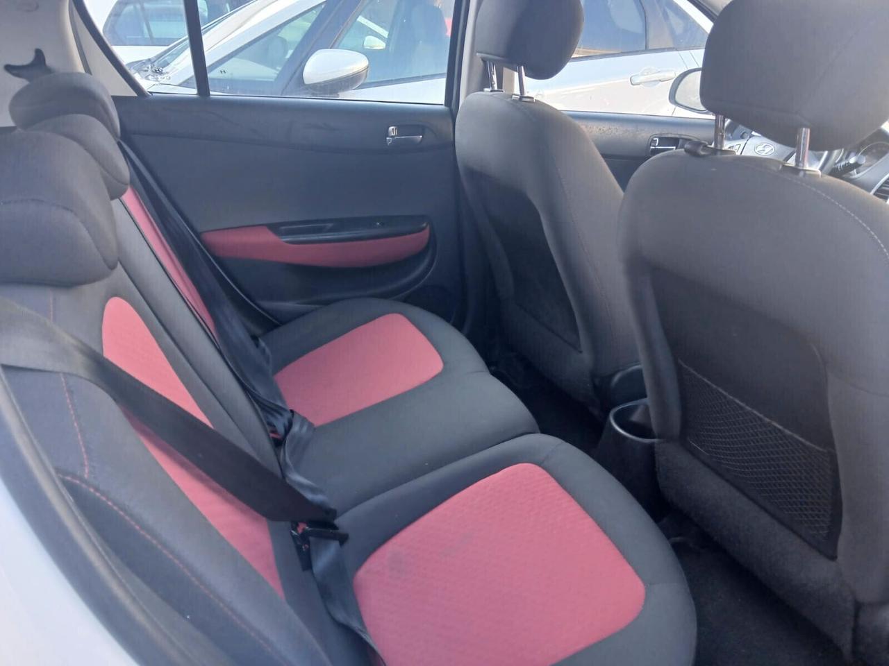 Hyundai i20 1.6 CRDi 115 CV 5p. Premium ANNO 2012