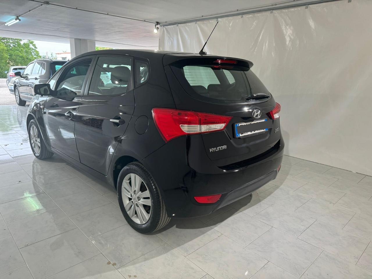 Hyundai iX20 1.4 90 CV NEOPATENTATI