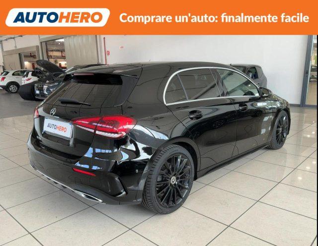 MERCEDES-BENZ A 200 Premium