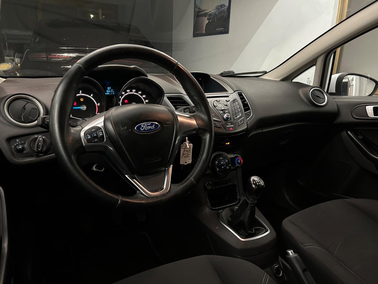 Ford Fiesta 1.5 TDCi 75CV 5 porte ok neopatentati