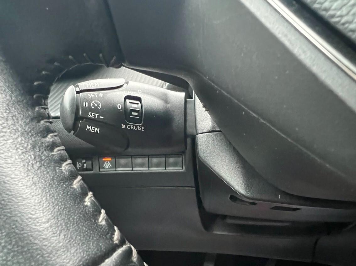 Peugeot 2008 1.2 puretech Active Pack s - NEOPATENTATI