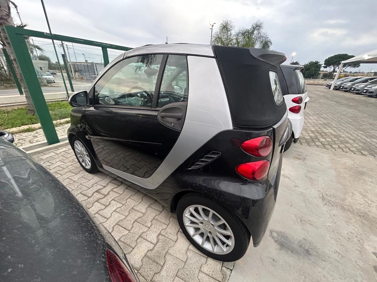 Smart ForTwo 1000 52 kW MHD cabrio pure