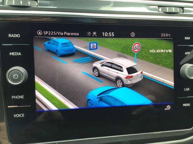 Volkswagen Tiguan 1.5 TSI ACT R-Line DSG