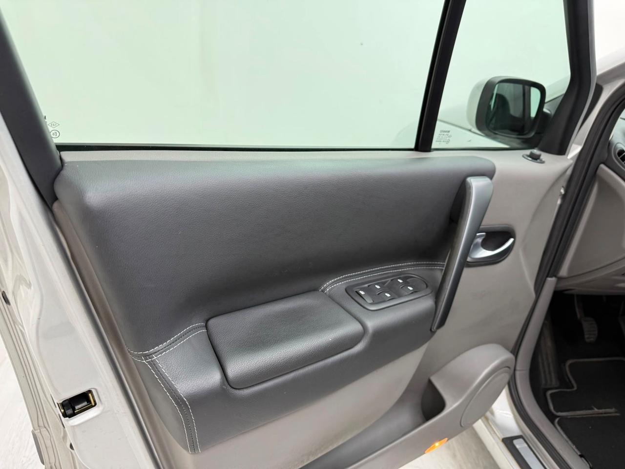 Renault Scénic 1.9 dCi/130CV EXCEPTION