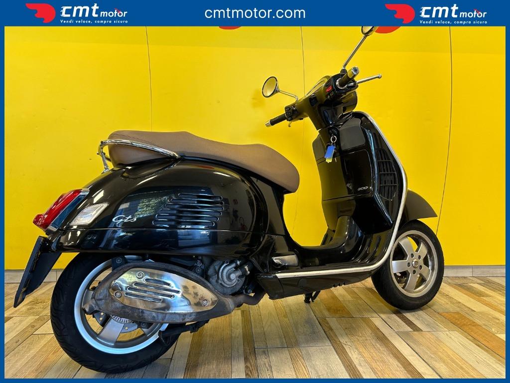 Vespa GTS 300 - 2018