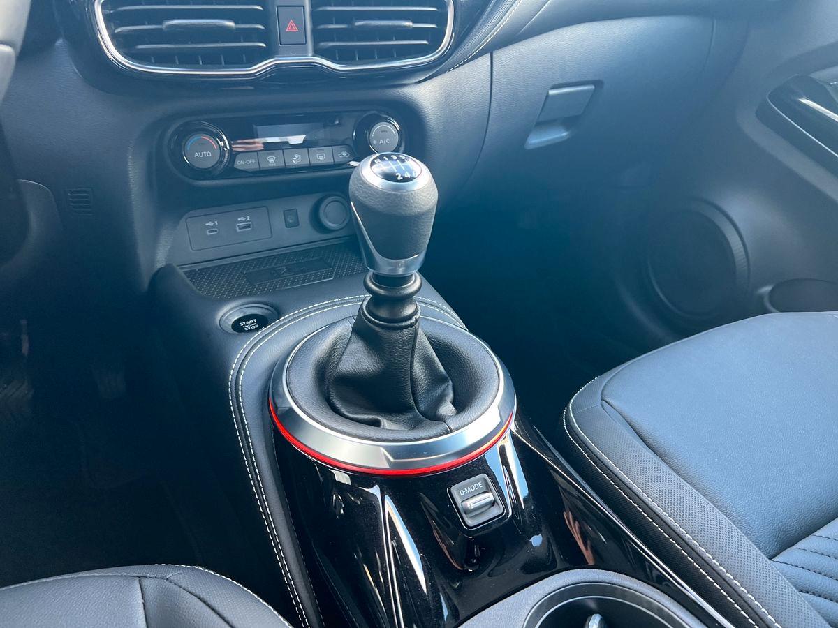 NISSAN JUKE TEKNA MT