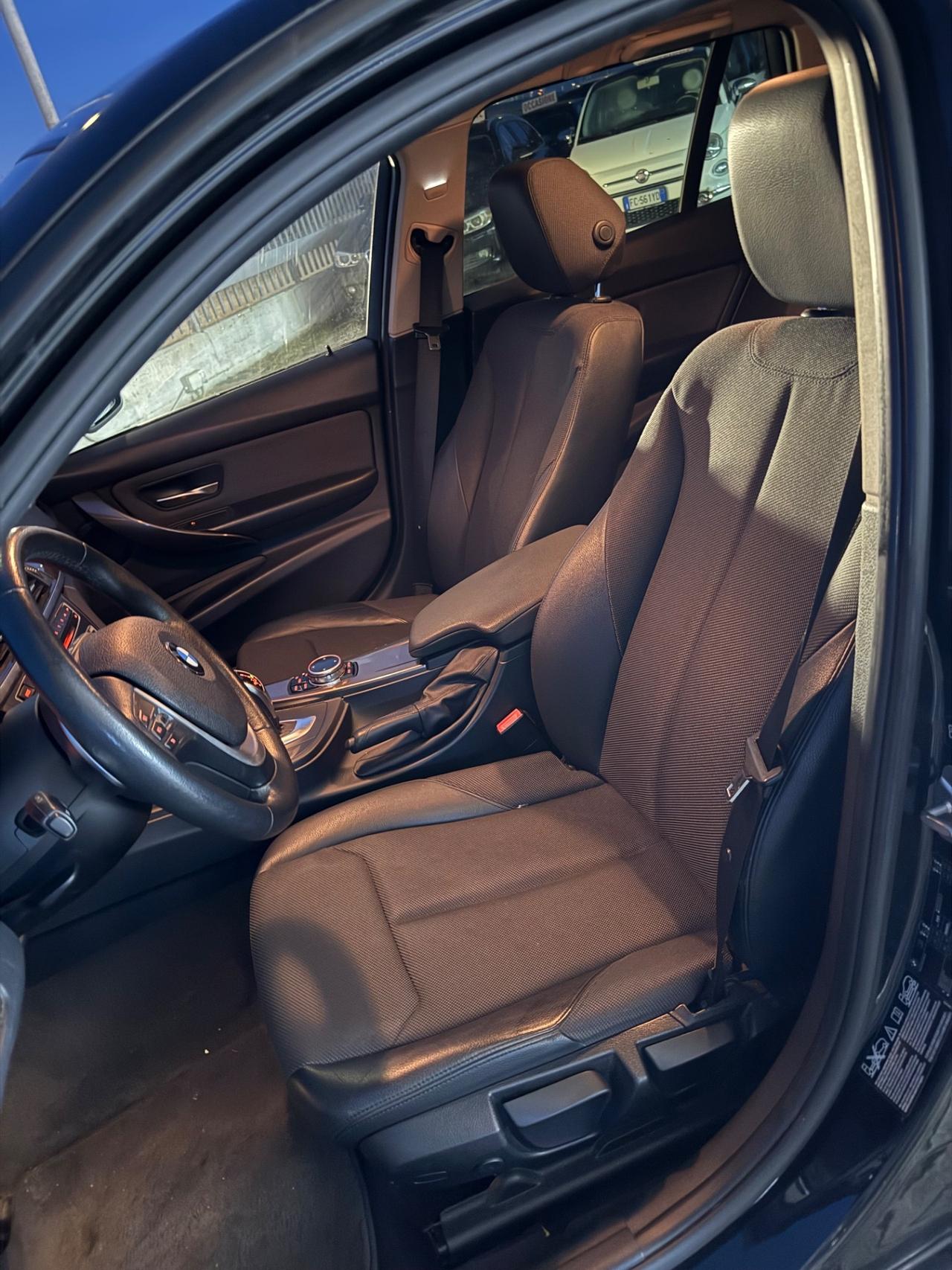 Bmw 320 320d xDrive Touring Msport