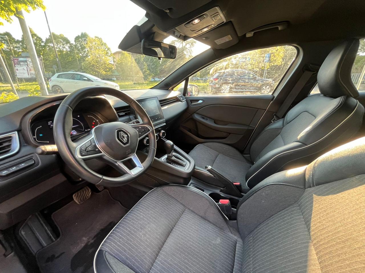 Renault Clio Full Hybrid E-Tech 140 CV 5 porte Intens