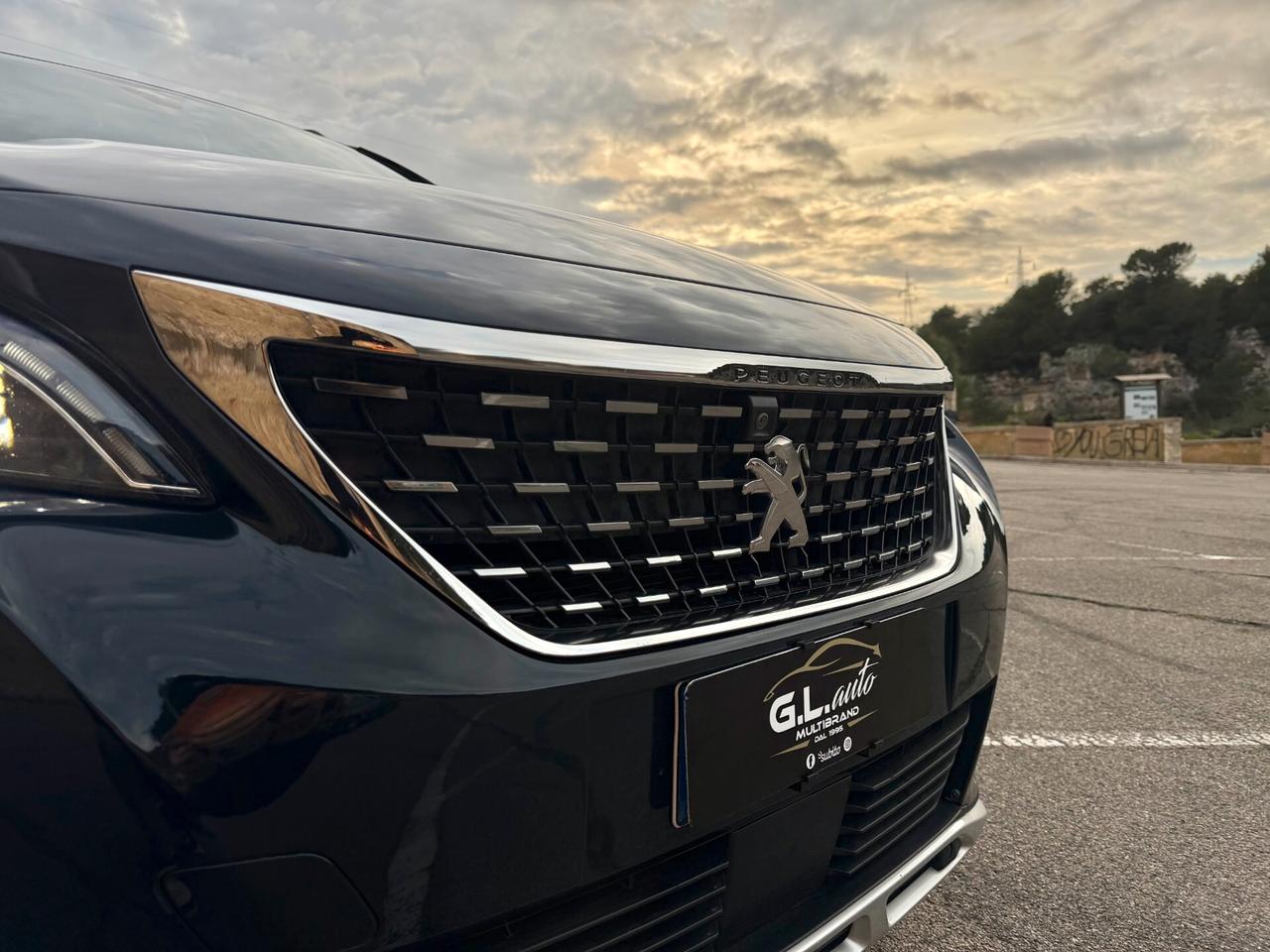 Peugeot 3008 GT-LINE/2.0 EAT8 177CV/GANCIO/PELLE/18"