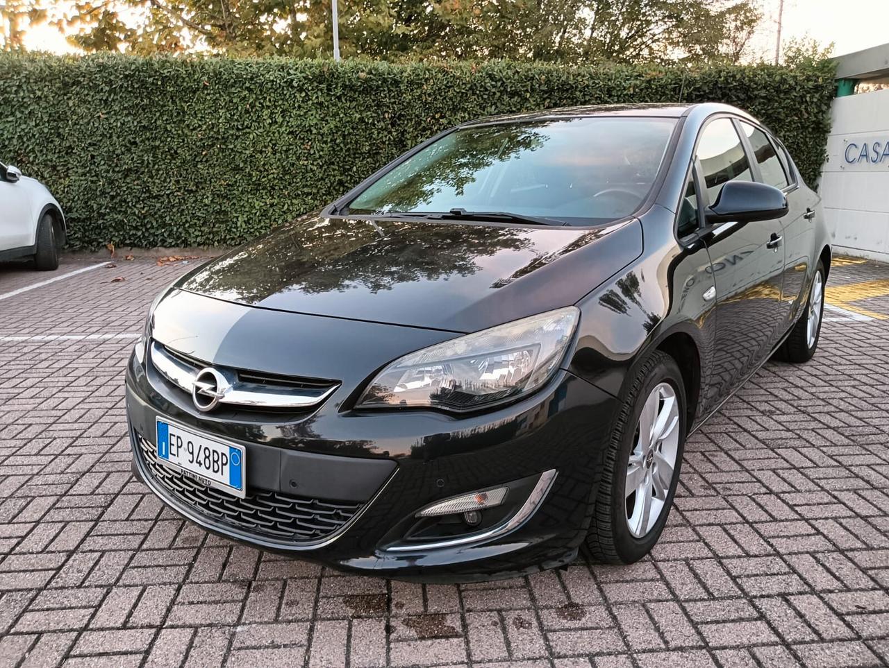 Opel Astra 1.7 CDTI 130CV EcoFLEX S&S 5 porte Cosmo Fleet..CELL 320 147 1147 WUATSAPP 3276540940