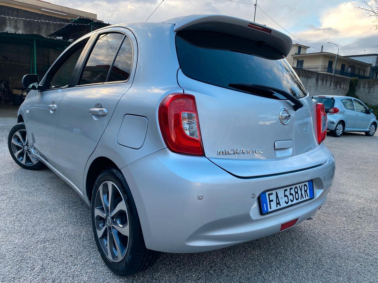 Nissan Micra 1.2 benz restyling full full opt 2015